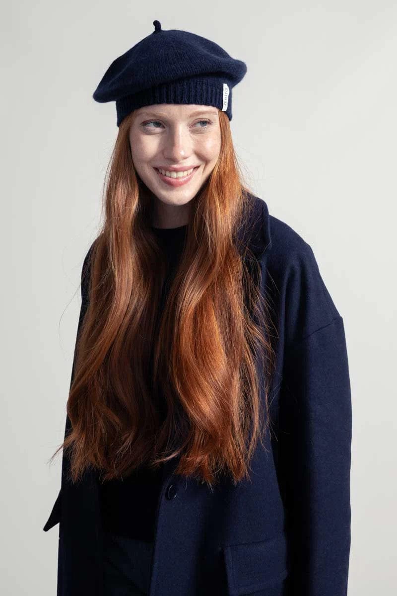 Nicole Beret Navy