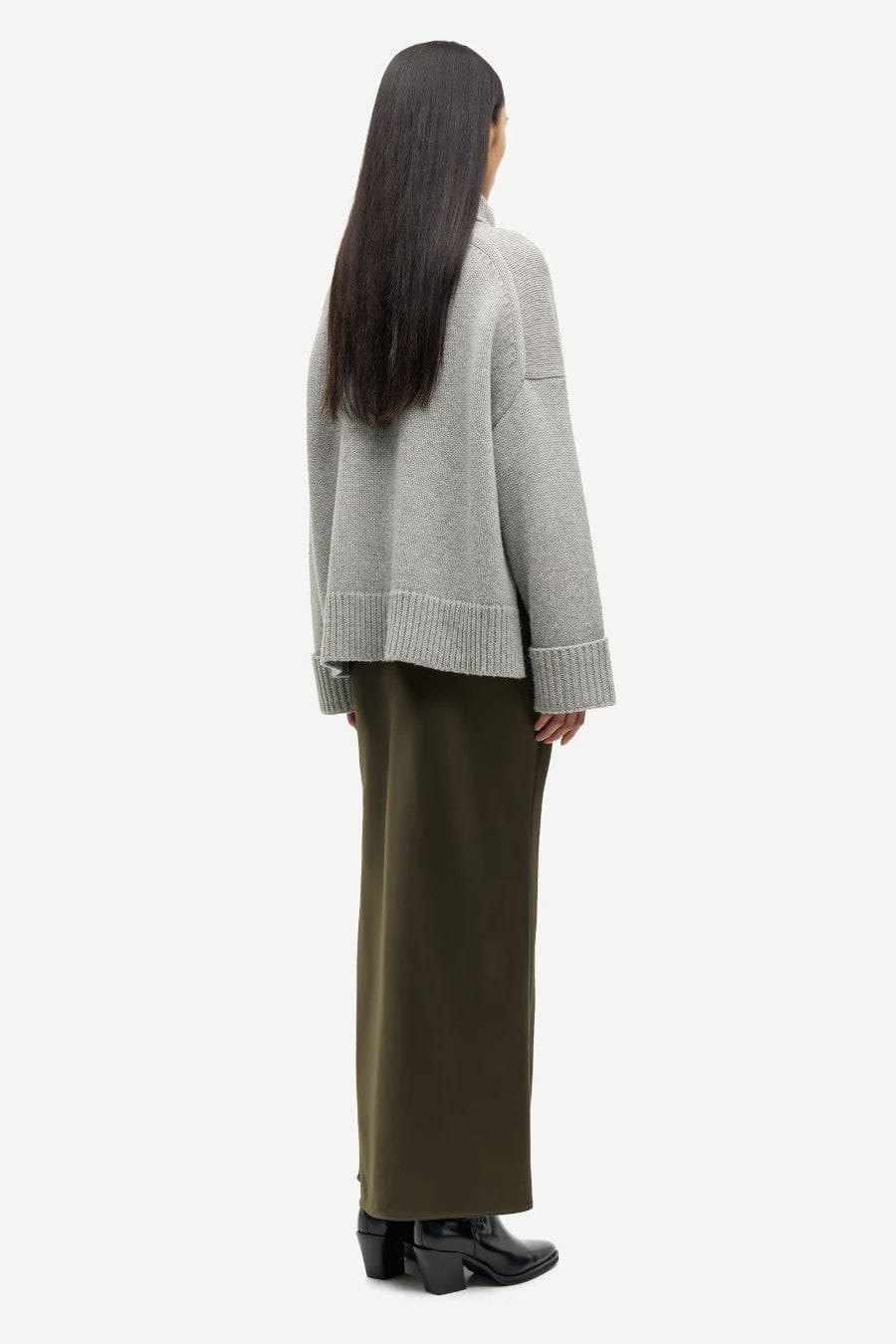 Sakeiku Turtleneck Jumper